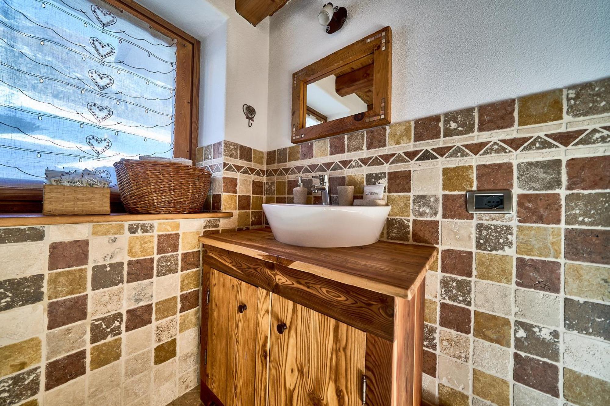 Mcx Vacation Rental - Maison Loz Duplex In Villaggio Tipico Valdostano Con Comfort Moderni E Panorama Mozzafiato Valtournenche Exteriör bild